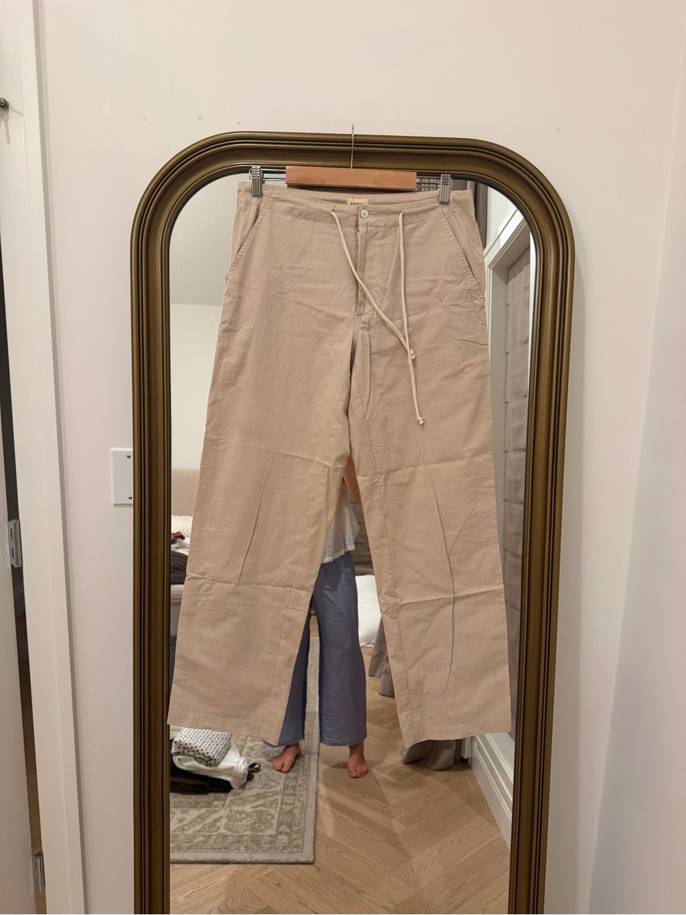 DONNI. Women's Drawstring Chinos in Beige